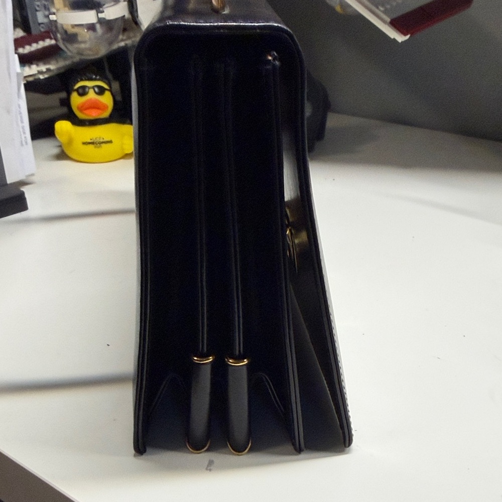 Michaelangelo Black Leather Handbag - Picture 8 of 10